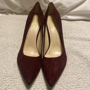 Nine West suede pumps